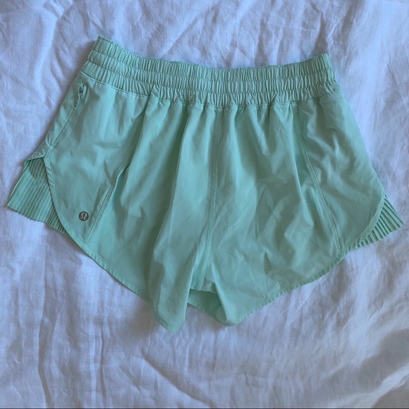 LULULEMON // Pleat to Street Short | Sea Mist - Picture 4 of 10